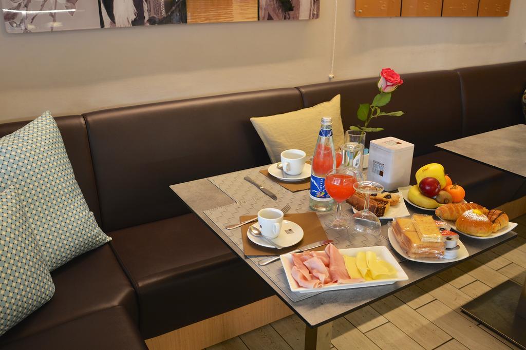 Maison B Bed & Breakfast Turin Ngoại thất bức ảnh