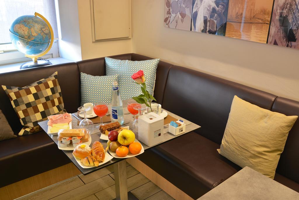 Maison B Bed & Breakfast Turin Ngoại thất bức ảnh